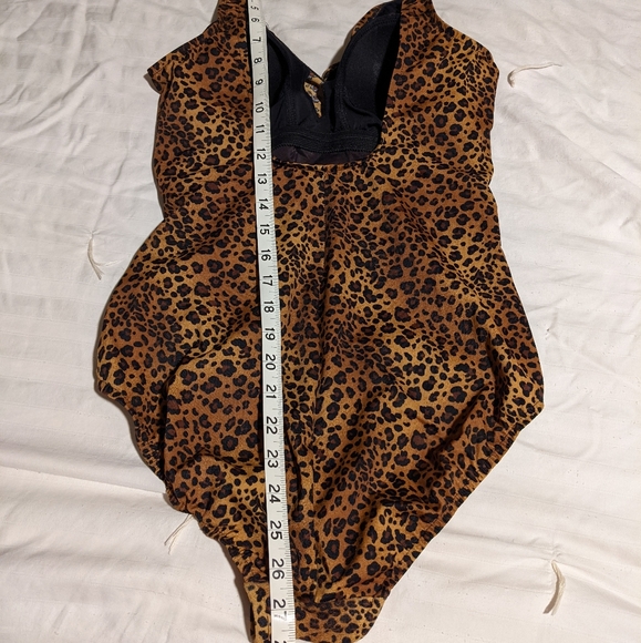 Leopard print one piece swimsuit - Picture 3 of 9